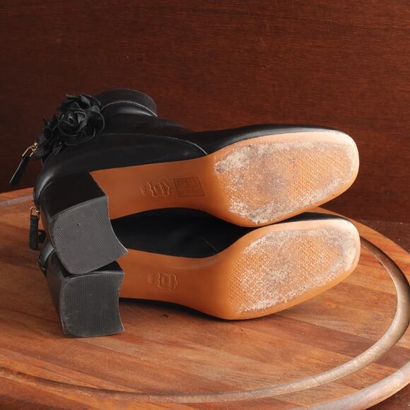 Tory Burch Boots Womens Size 10M Black Blossom Ankle Leather Heeled Modern Zip - Picture 10 of 15